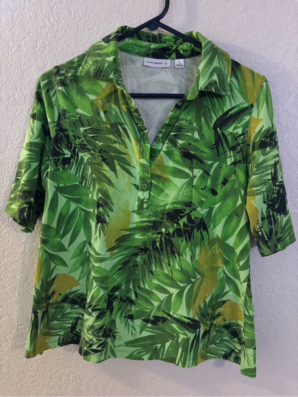 Susan Graver Bright Green Tropical Leaf Polo style size M women